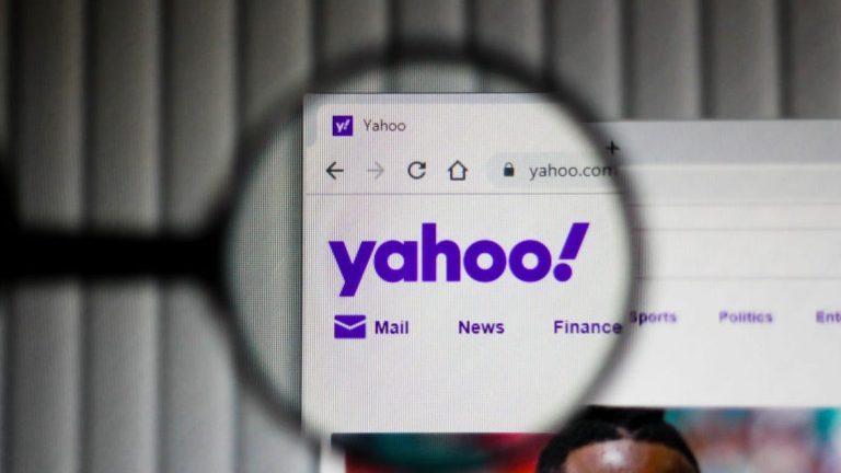 Yahoo leaps toward AI-powered news with Artifact acquisition