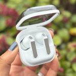 I expected Samsung's new flagship earbuds to bore me, but I fell in love with them instead